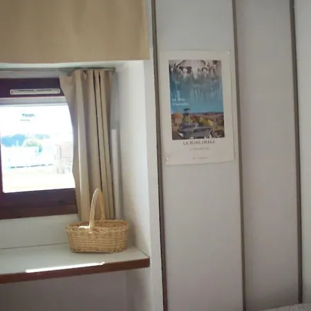 #ah3 The Snow White Apartment *